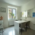Ruhige Unterkunft Mit Einer Schoenen Aussicht Апартаменты