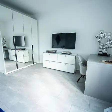 Ruhige Unterkunft Mit Einer Schoenen Aussicht Apartamento *