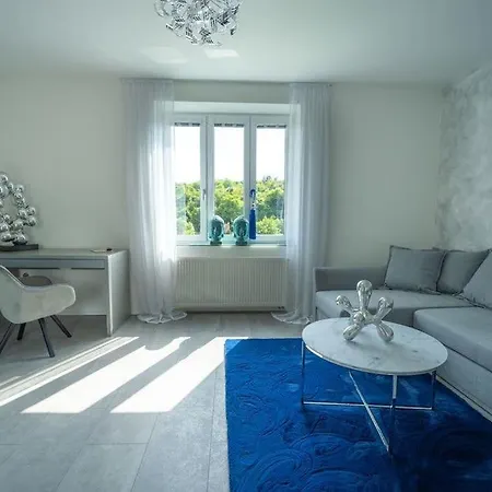 Ruhige Unterkunft Mit Einer Schoenen Aussicht Apartment Znojmo