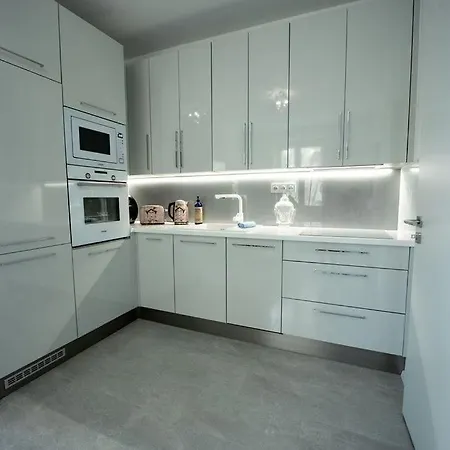 Apartment Ruhige Unterkunft Mit Einer Schoenen Aussicht