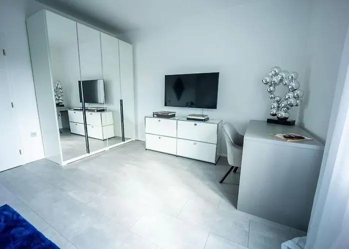 Ruhige Unterkunft Mit Einer Schoenen Aussicht Апартаменты *